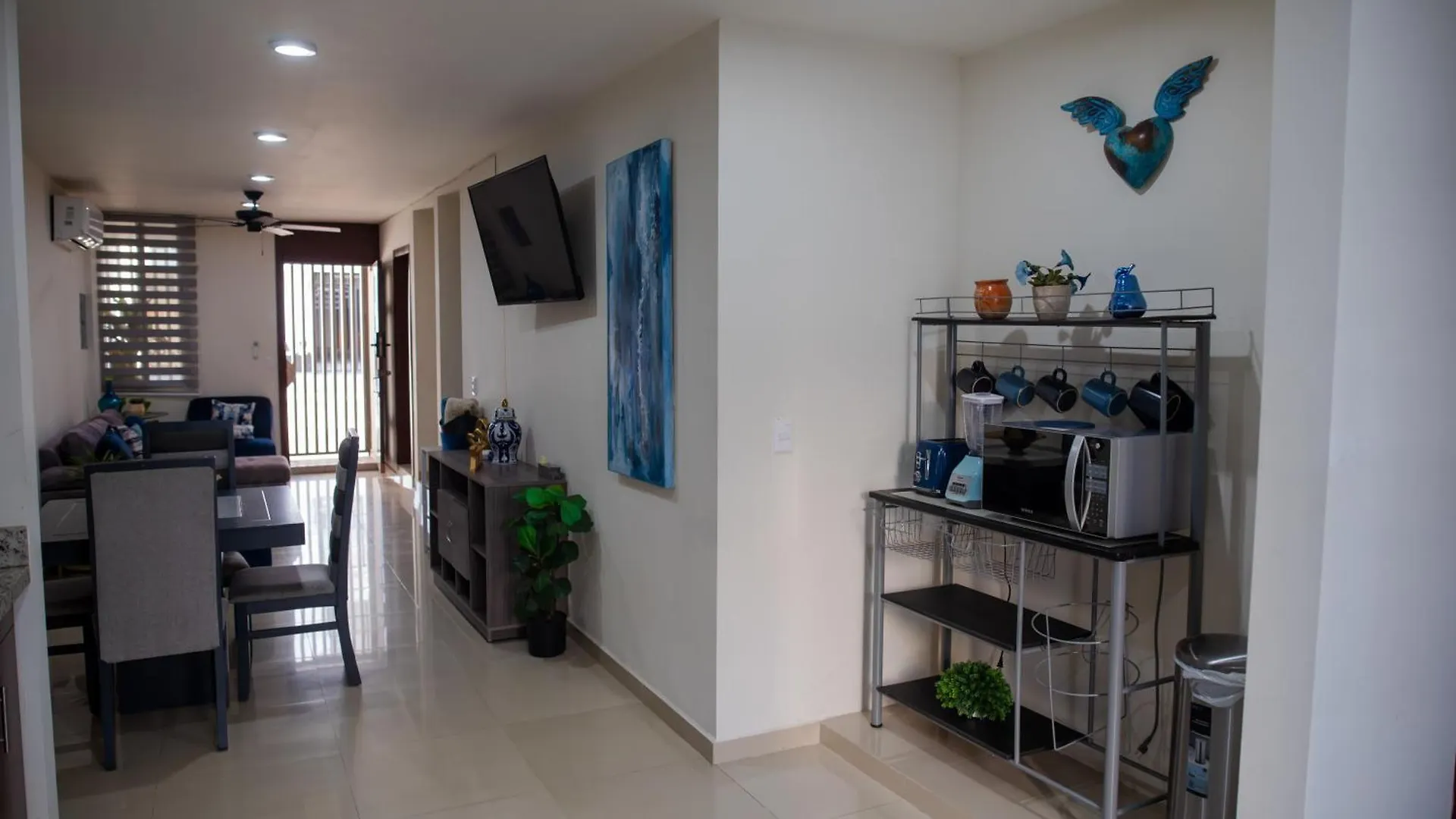 2Br-3Ba Condo Block From Beach W Rooftop Jacuzzi Mazatlan